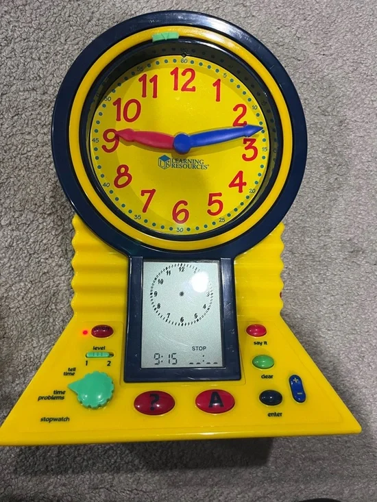 Learning Clocks - Picture 3 of 6